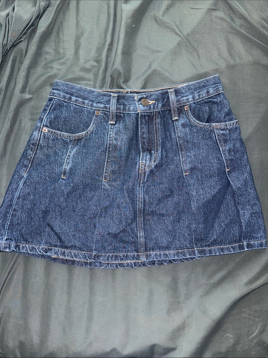 Levi's Dresses & Skirts - Levis Pleated Mini Skirt